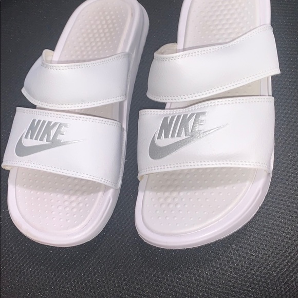 white nike slides double strap
